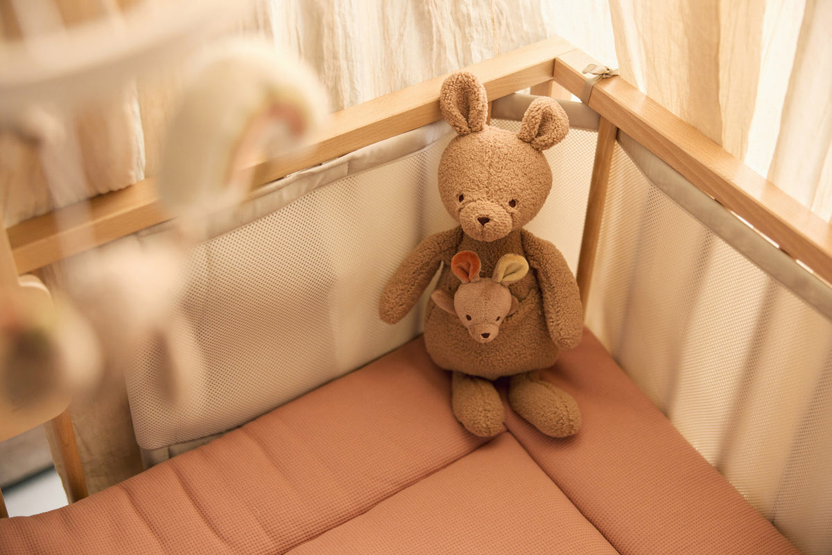 Peluche Kangaroots avec bébé kangourou | Jollein