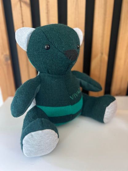 Ourson de mémoire confectionné à partir de vêtements d'un être cher par Myloa by Audrey.