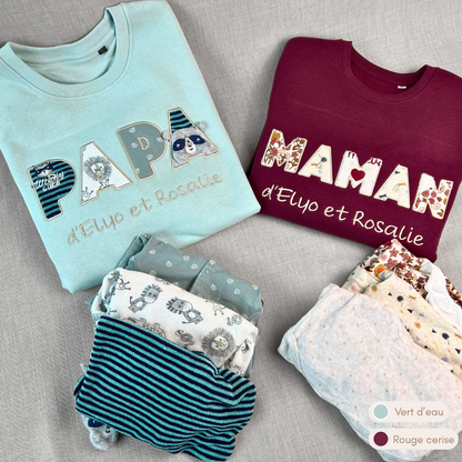 Duo sweat souvenir personnalisé homme et femme, brodé « PAPA » vert d'eau et « MAMAN » rouge cerise d'Elyo et Rosalie, appliqués animaux et fleurs